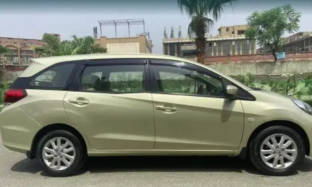Honda Mobilio V i-DTEC 2014