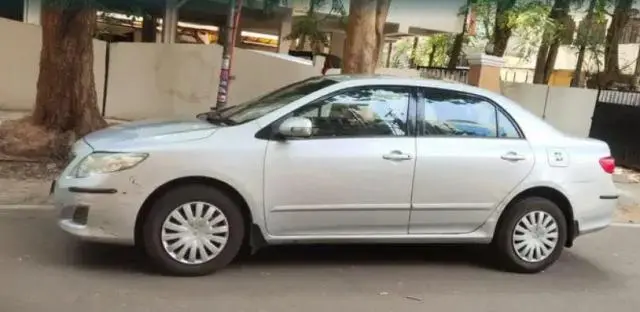Toyota Corolla Altis 1.8V 2010