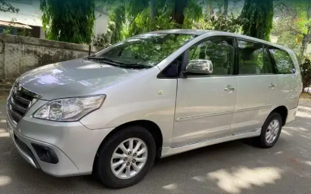 Toyota Innova 2.0 VX 7 STR BS IV 2010