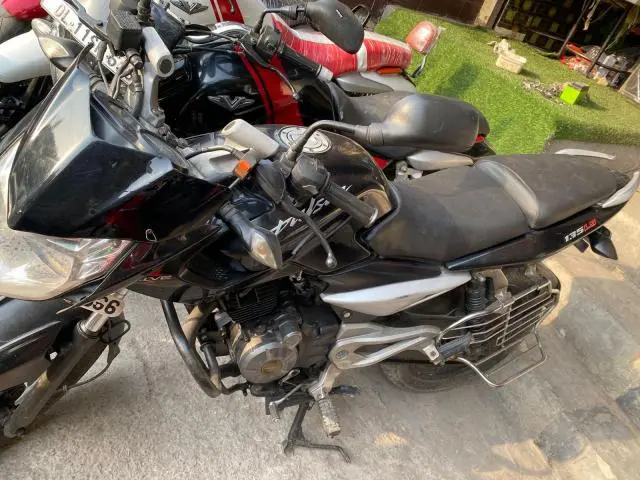 Bajaj Pulsar 135LS 2011