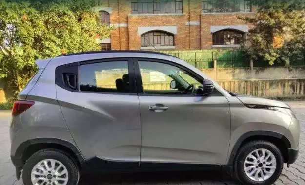 Mahindra KUV100 K6+ 6 STR 2017