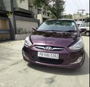 Hyundai Verna 1.6 CRDI SX 2012