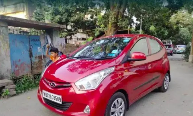 Hyundai Eon Sportz 2013
