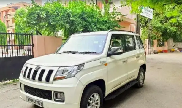 Mahindra TUV300 T8 2016