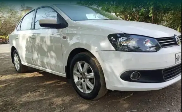 Volkswagen Vento 1.6L Highline Petrol AT 2012