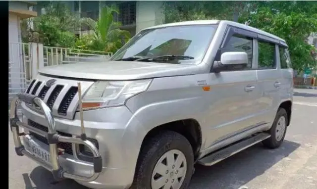 Mahindra TUV300 T4 2017