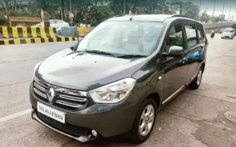 Renault Lodgy 110 PS RXZ 7 STR 2015