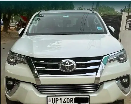 Toyota Fortuner 2.8 4x2 AT 2018
