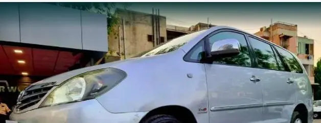 Toyota Innova 2.5 V 8 STR 2011