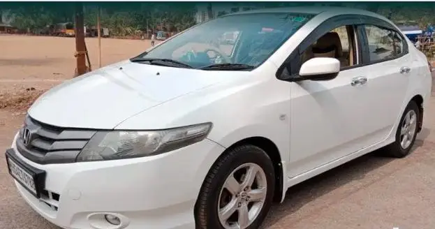 Honda City 1.5 V MT 2011