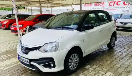 Toyota Etios Liva G 2017