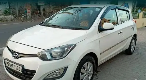 Hyundai i20 Sportz 1.4 CRDi 2012