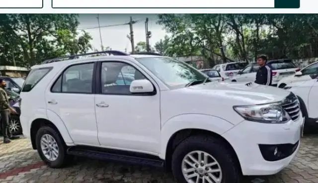 Toyota Fortuner 3.0 4X2 AT 2013