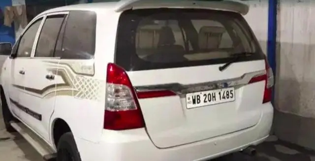 Toyota Innova 2.5 GX 8 STR BS III 2007
