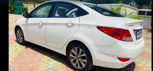 Hyundai Verna FLUIDIC 1.6 SX CRDI 2015