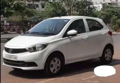 Tata Tiago Revotron XT 2017