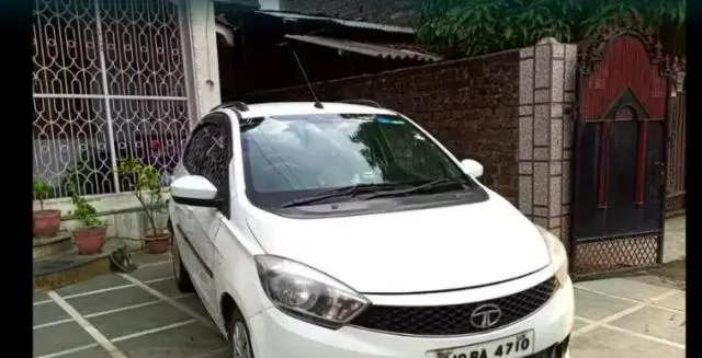 Tata Tiago Revotorq XT 2016