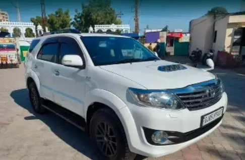 Toyota Fortuner 3.0 4X4 MT 2016
