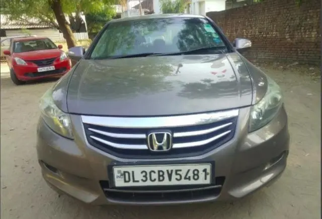 Honda Accord 2.4 VTI L AT 2011