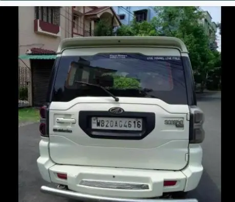 Mahindra Scorpio S6 Plus 2016