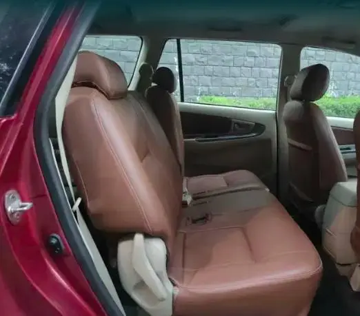 Toyota Innova 2.5 G 8 STR BS IV 2008