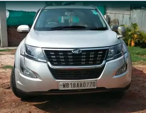 Mahindra XUV500 W11 (O) 2018