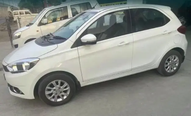 Tata Tiago Revotron XZA 2018