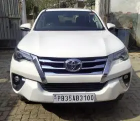 Toyota Fortuner 2.8 4x4 AT 2017