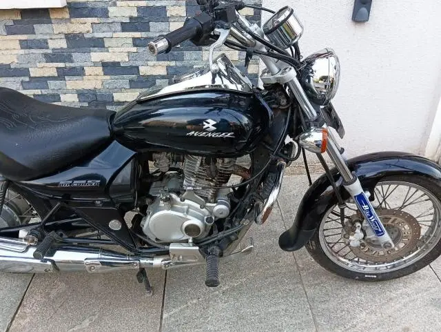 Bajaj Avenger 220cc 2010
