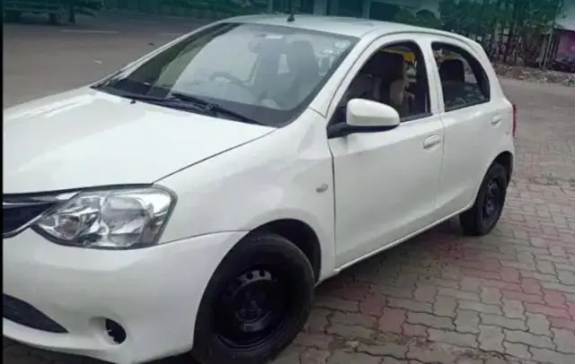 Toyota Etios Liva GD 2015