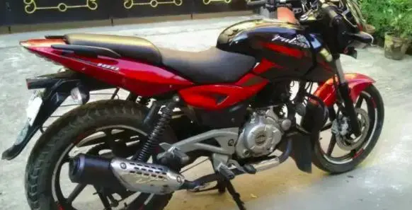Bajaj Pulsar 180cc 2016