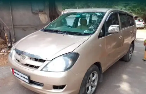 Toyota Innova 2.5 G (Diesel) 8 Seater BS IV 2006