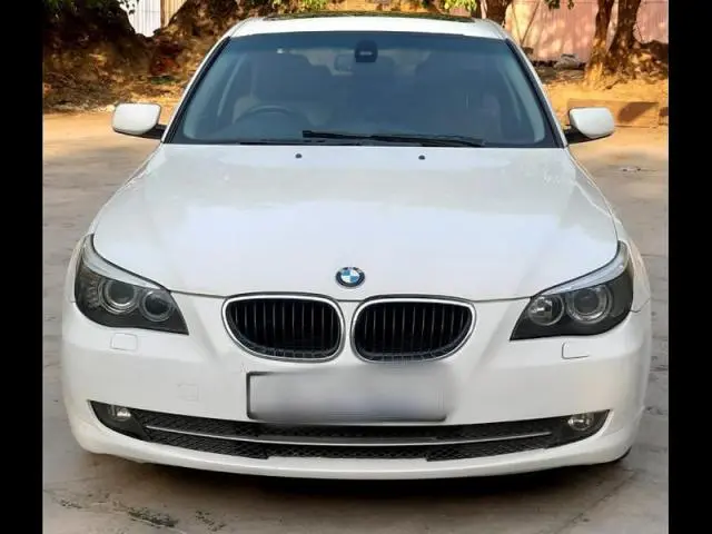 BMW 5 Series 520d 2010