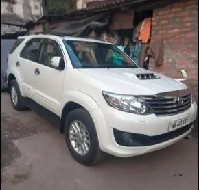 Toyota Fortuner 3.0 4x2 MT 2013