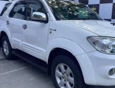 Toyota Fortuner 3.0 4X4 MT 2012