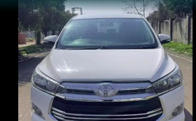 Toyota Innova Crysta 2.8 GX AT 8 STR 2016