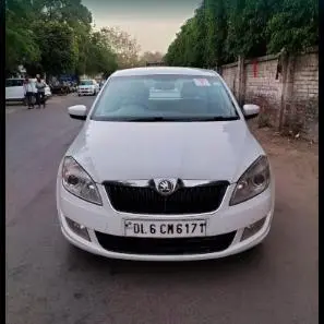 Skoda Rapid 1.6 TDI MT AMBITION PLUS 2013