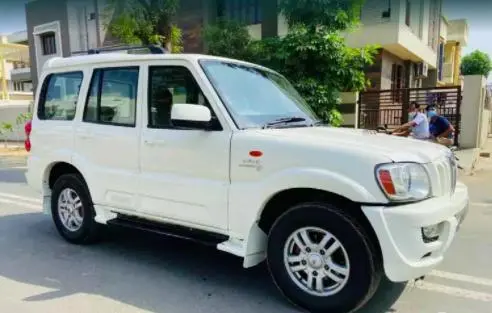 Mahindra Scorpio VLX 2WD 2014