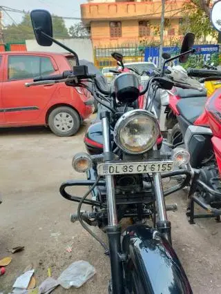 Bajaj Avenger Street 220 2016