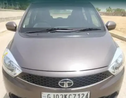 Tata Tiago Revotron XT 2018