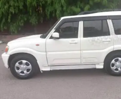 Mahindra Scorpio SLE BS III 2013