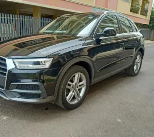 Audi Q3 30 TFSI Premium 2018