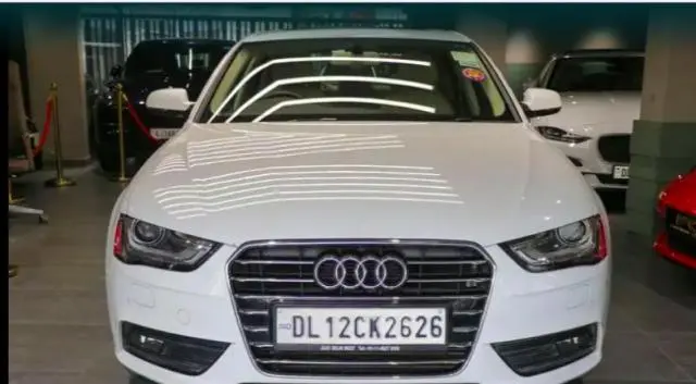 Audi A4 35 TDI Premium + Sunroof 2015