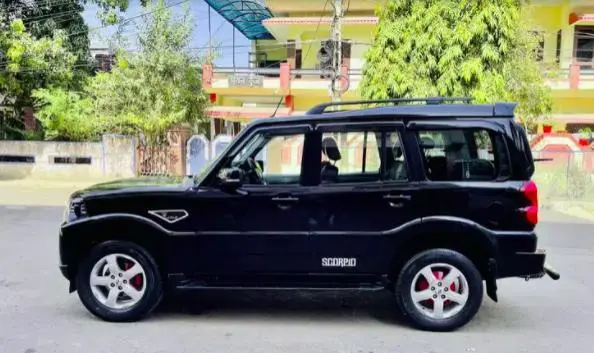 Mahindra Scorpio S11 BS6 2021