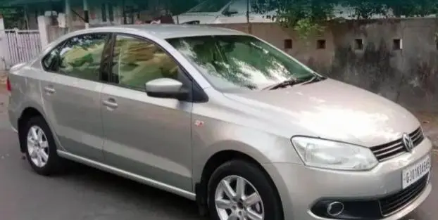 Volkswagen Vento 1.6L Highline 2012
