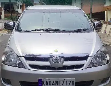 Toyota Innova 2.0 V 2007