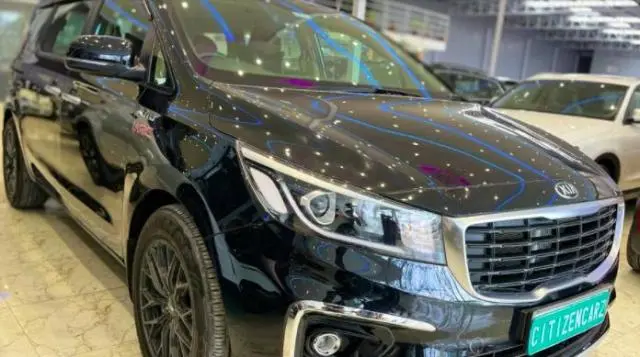 Kia Carnival Premium 8 STR 2020
