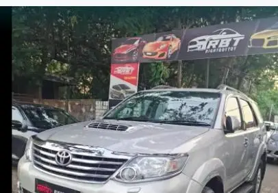 Toyota Fortuner 2.8 4x2 AT 2012