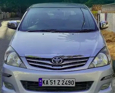 Toyota Innova 2.5 V 7 STR 2009