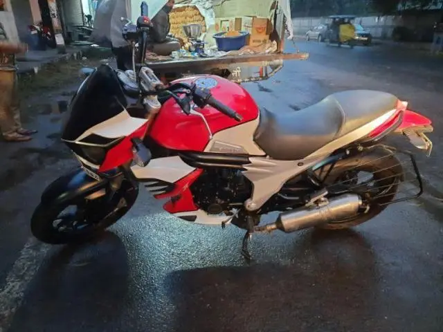 Mahindra Mojo 300cc 2016